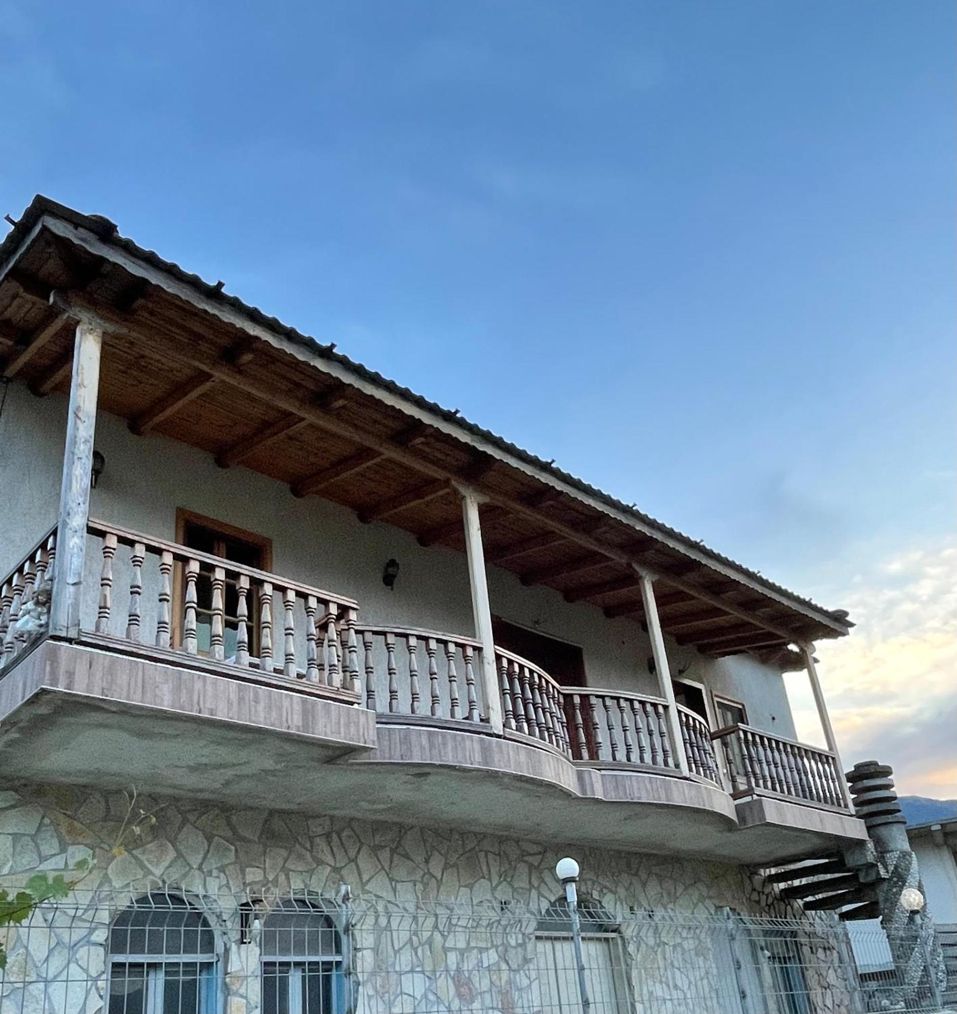 Elsa'S Villa Гірокастра Екстер'єр фото