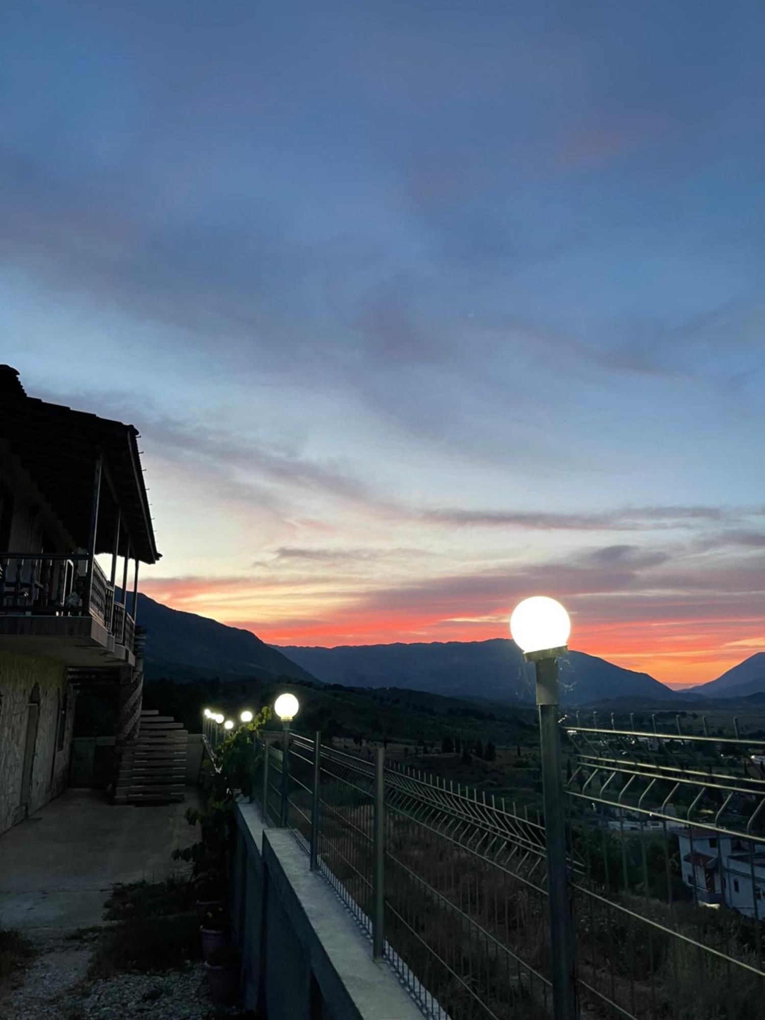 Elsa'S Villa Гірокастра Екстер'єр фото