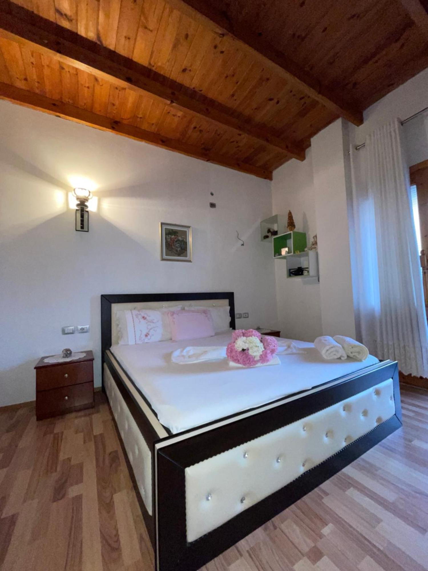 Elsa'S Villa Гірокастра Екстер'єр фото